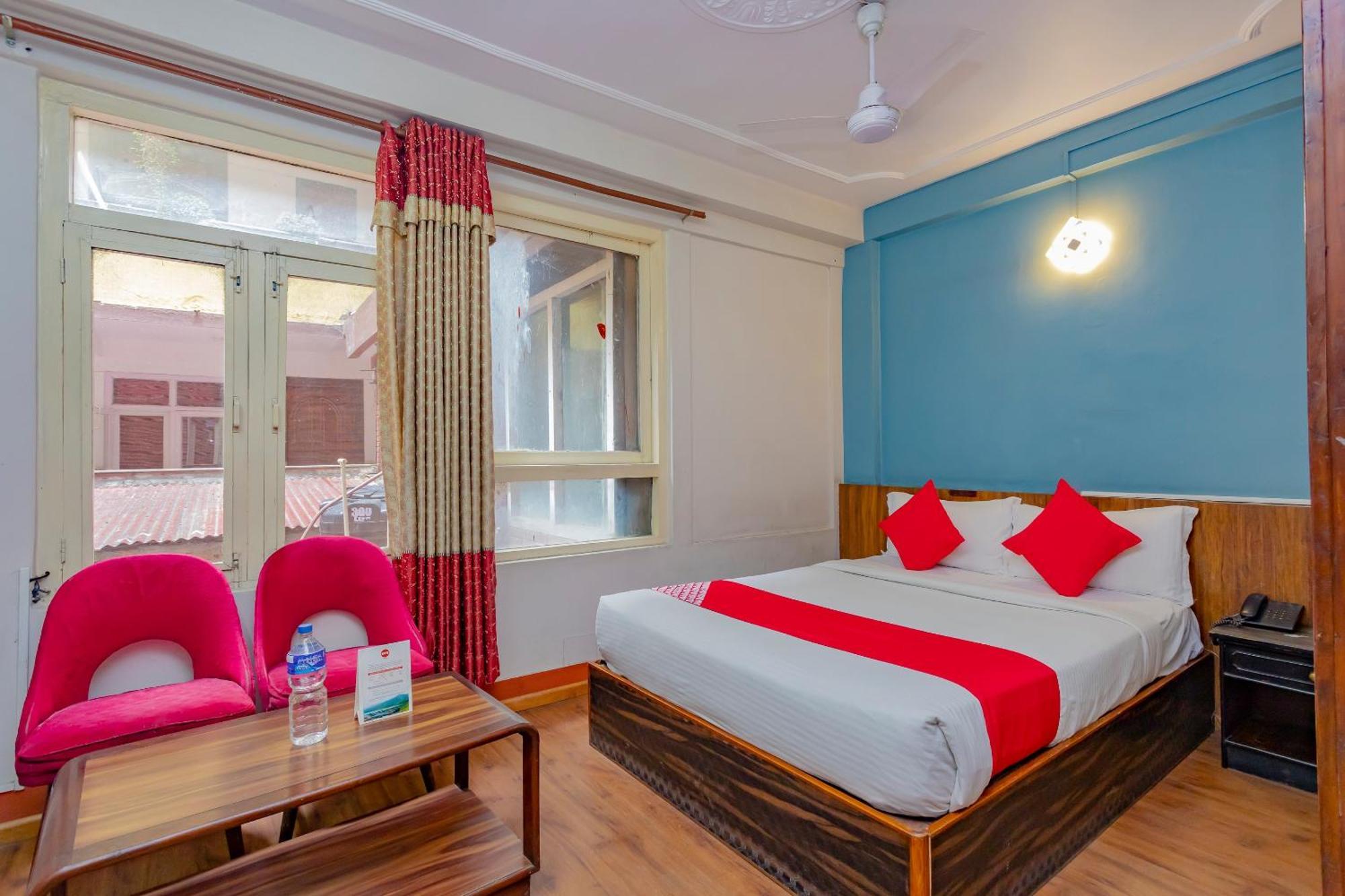 Oyo 795 Hotel Holiday Inn Katmandu Kültér fotó